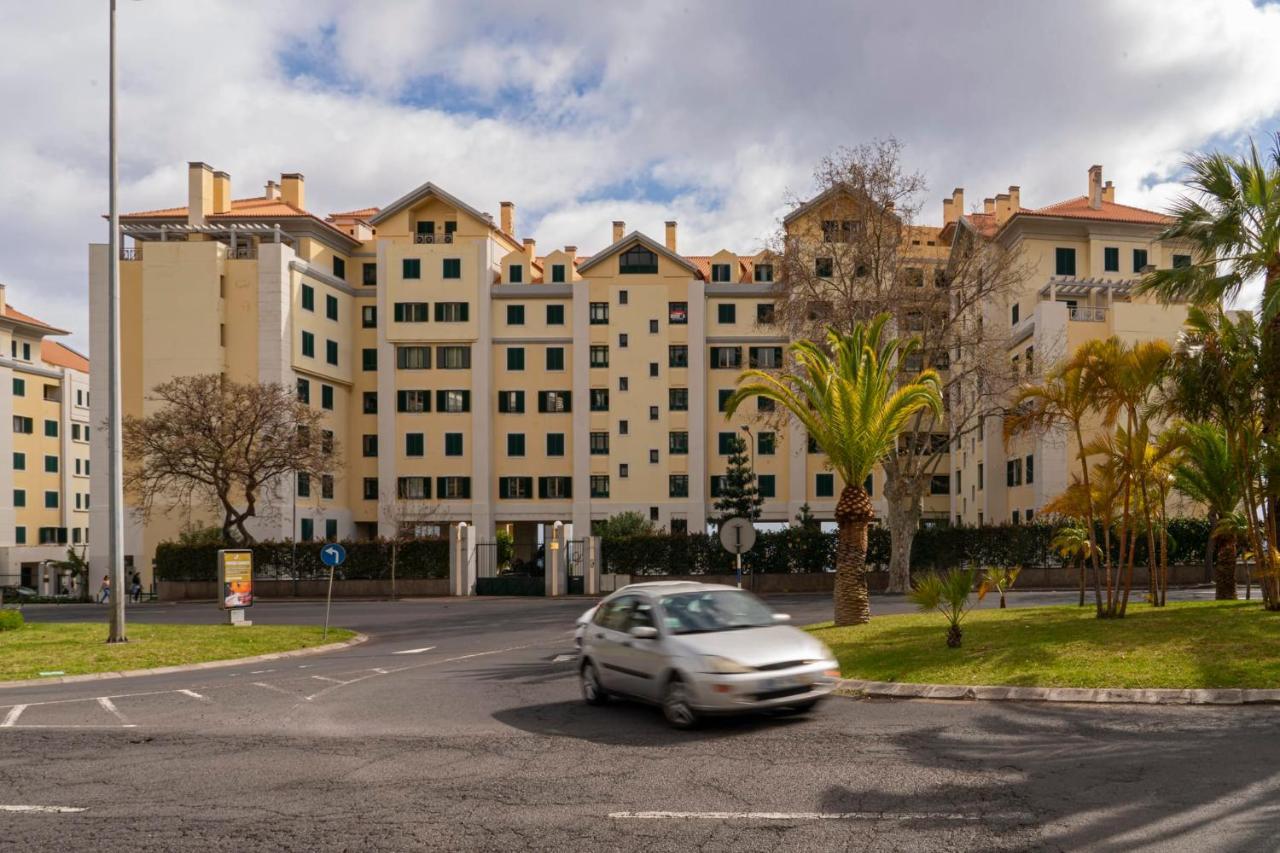 Quinta Da Falesia Ii By An Island